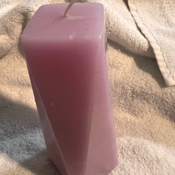 Party lite discover pillar candle- LAVENDER - Picture 2 of 7